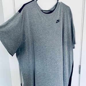 Men’s Nike long T